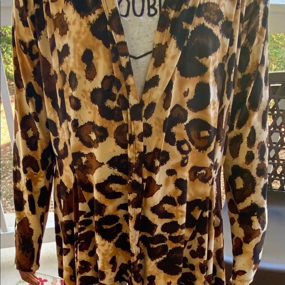 Bacci Leopard Print Stretch Cardigan Size … - Picture 5 of 10